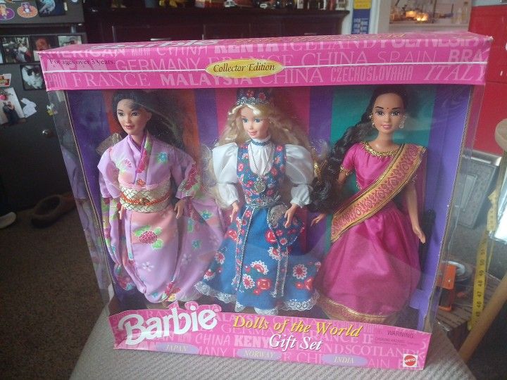 Barbie Of The World BNIB (3)