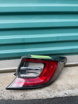 Toyota Corolla Hatchback 2019 2020 2021 .. 2022 2023 .. 2024 2025 2026 Right Side Tail Light OEM