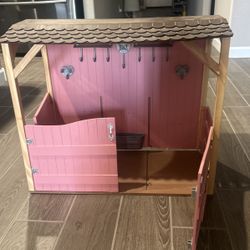 Out Generation Dolls Horse Stable