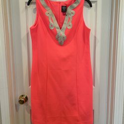 VINCE CAMUTO Size 10