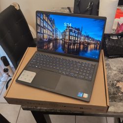 Dell Inspiron 15 3520