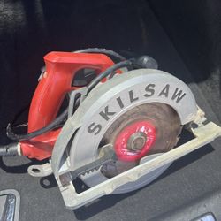 SKILSAW Circular Saw (like New)