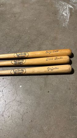 Louisville Slugger collector’s mini bats