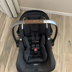Nuna Car Seat & Base