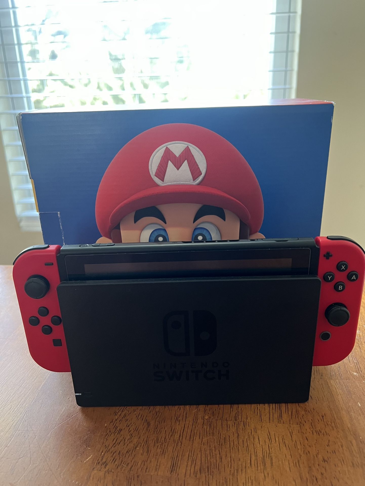 Nintendo Switch - Mario Edition