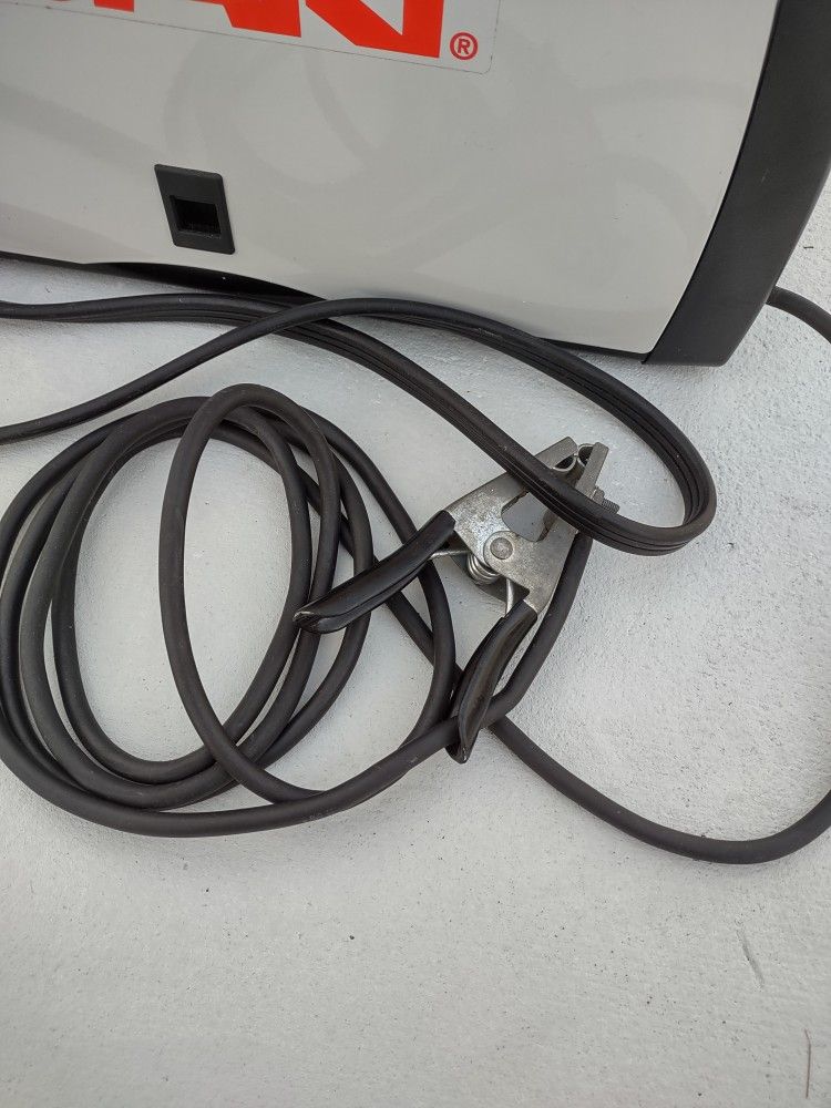 Hobart Handler 190 MIG Welder - 230V Wire Feed Welder With Spool Gun Capability - View #11