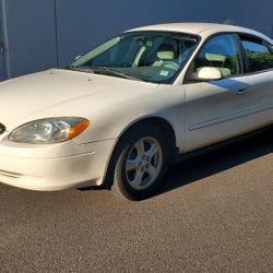 2003 Ford Taurus