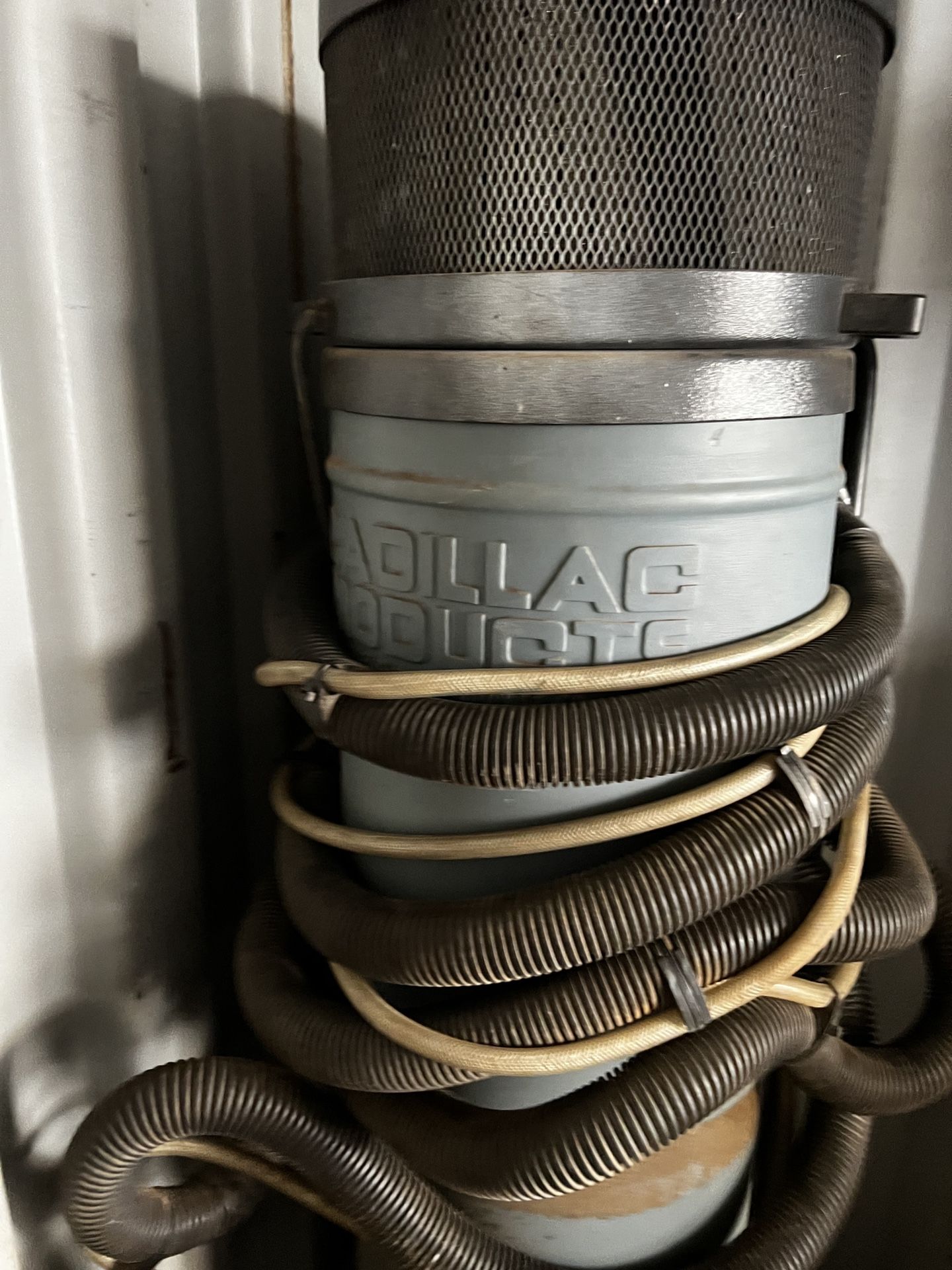 Cadillac Recirculating Sandblaster