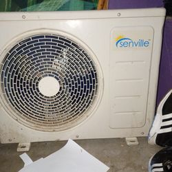SENVILLE   AC UNIT OLMOST NEW