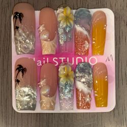 Beach press on nails