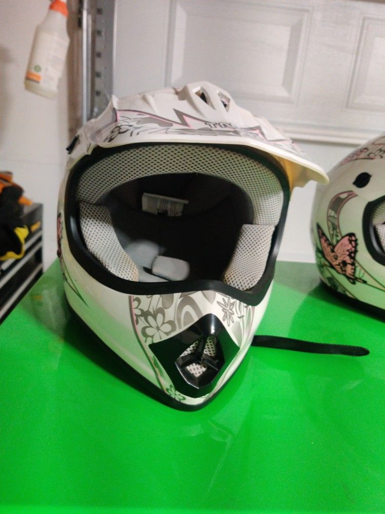 2 Matching Kids Girl Helmets