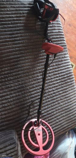 Pancky metal detector