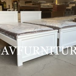 2 White Twin Beds And 2 Mattresses