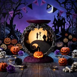 New Bath & Body Works Nightmare Before Christmas Light Up Candle Holder 🔥 in Hand