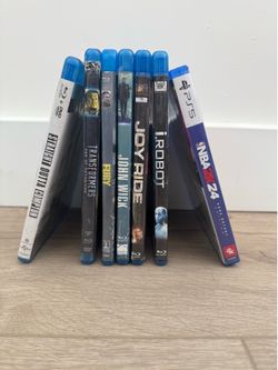 Blu-Ray Movie Pack with PS5 Game