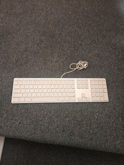 Apple Wired USB Keyboard with Numpad