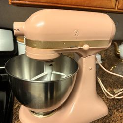 Vintage Pink Mixer