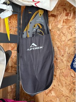 Brand new snow shoes