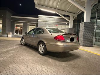 2005 Ford Taurus