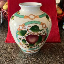 Vintage Chinese Hand Painted Vase. 
