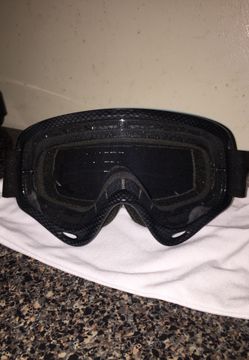 OAKLEY Goggles