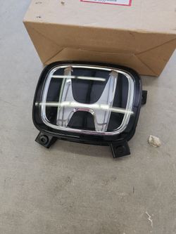 2016-2018 Honda Pilot Radar Emblem