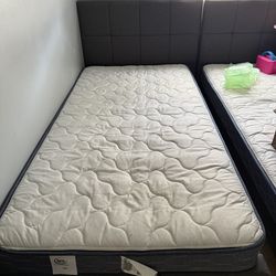 Twin Beds With Mattress