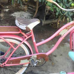 3 Beach Cruise Bikes .. Girls 