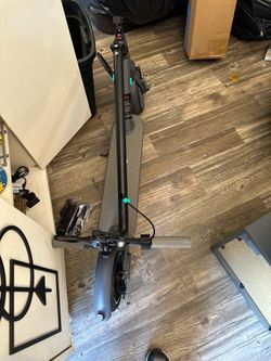 HIQIS electric scooter