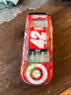 “Summer special “ KYLE LARSON 2016 MICHIGAN WIN RACED VERSION TARGET #42 CHEVY 1/64 SCALE DIECAST COLLECTIBLE CAR BY ACTION
