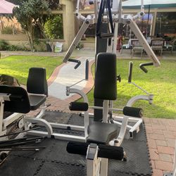 Body-Solid Exercise Machine 
