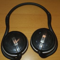 Kinivo Bluetooth headphones