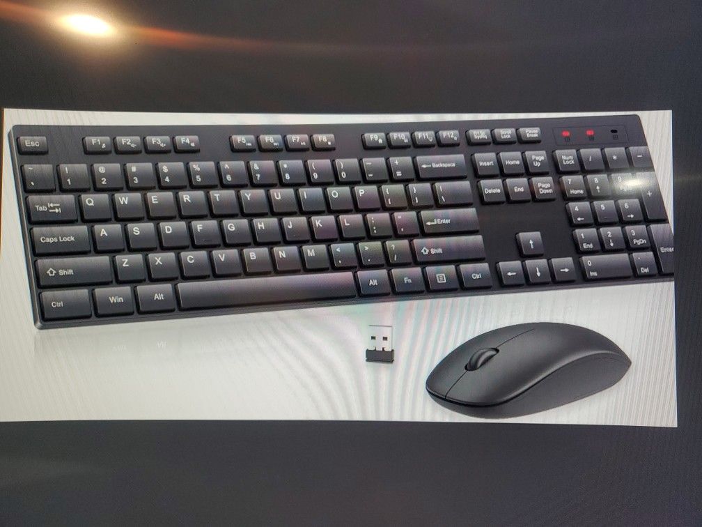Black Wireless Keyboard And Mouse Combo Set, 3 AAA Battery, USB A Connect