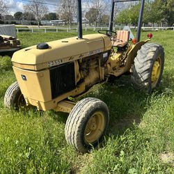 John Deere Tractor 2355N