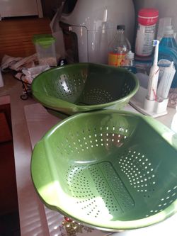 2 strainers