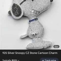 🔥🔥🔥Snoopy Iced Out Pendent 