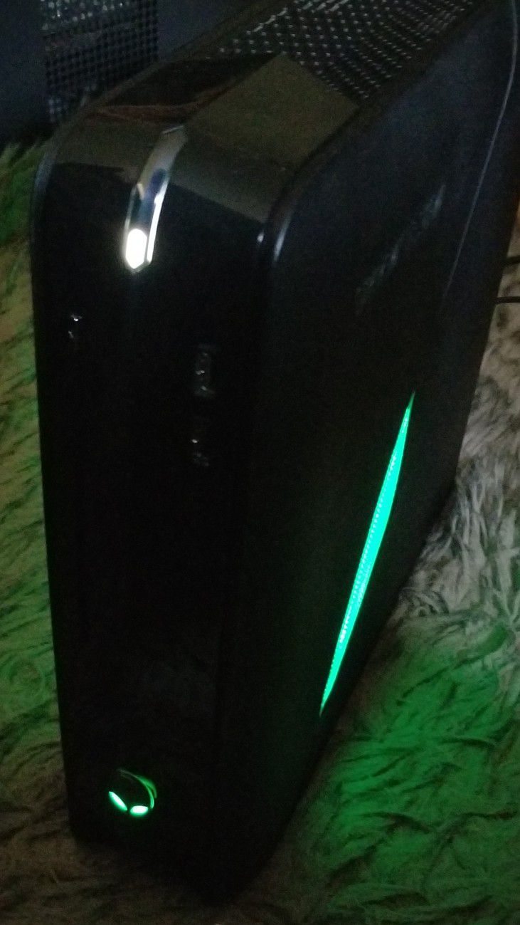 Alienware X51 R2 with Software
