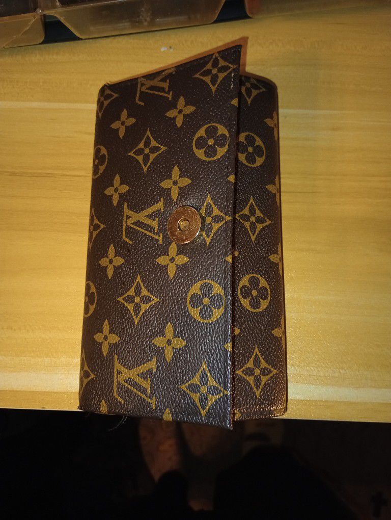 Vintage Louis Vuitton 1982 Unisex Wallet Very Rare