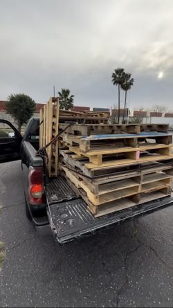 I pickup pallets