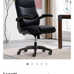 New lazy boy office chair in box
