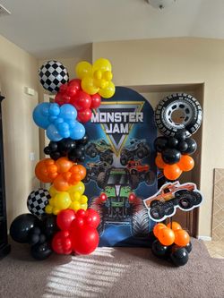 Balloon arch