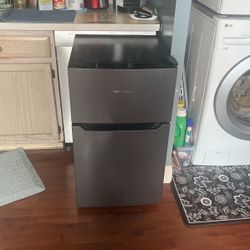 Hisense Mini Fridge