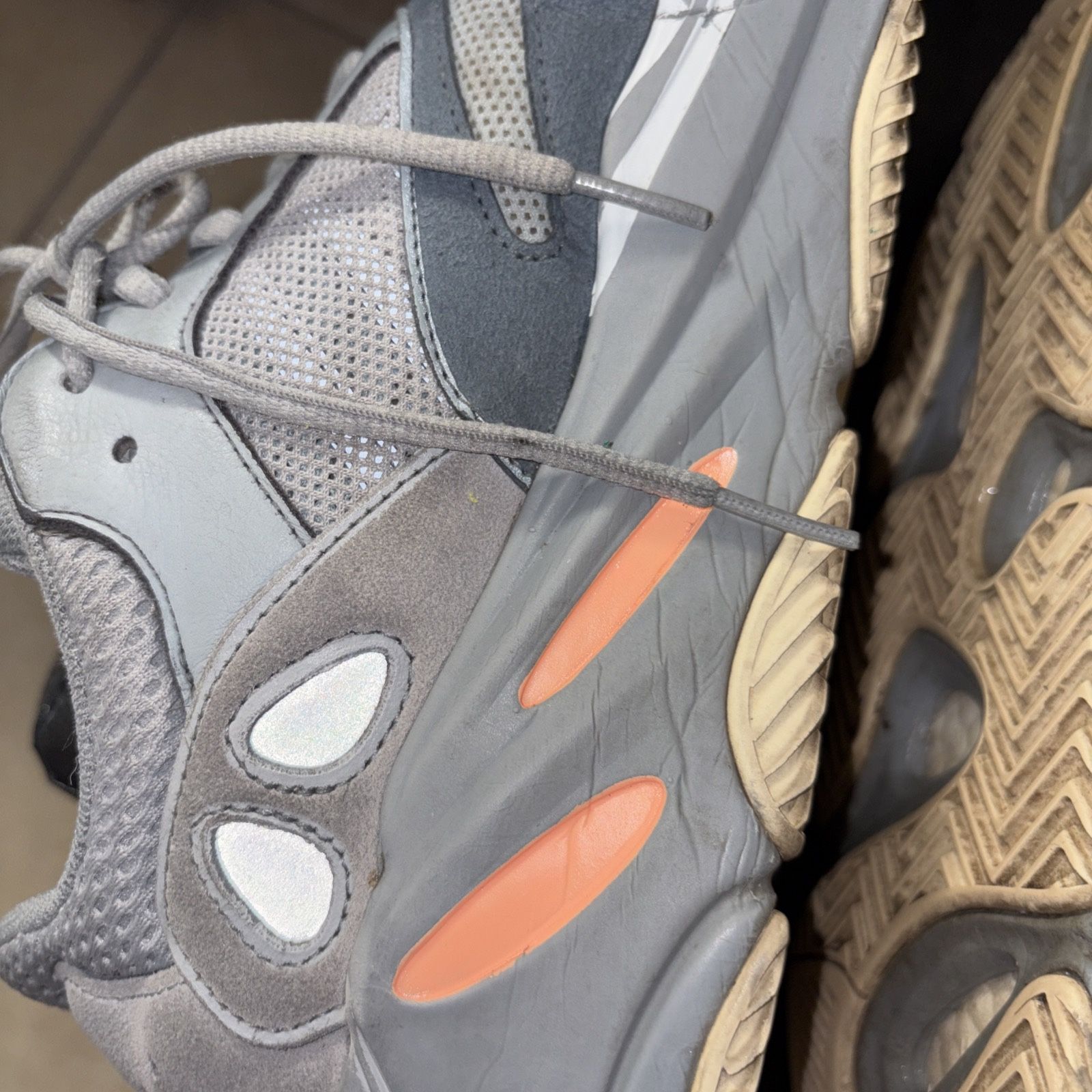 Adidas Yeezy Boost 700 V1 EG Size 11