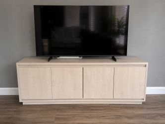 TV Stand 68 inches