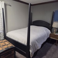 Queen Bed Frame 