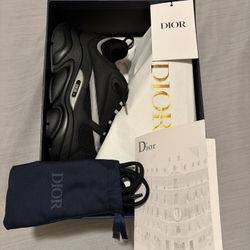 Dior B22s Size 8