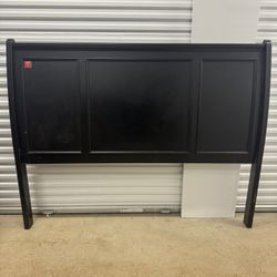 Ashley Furniture King Sleigh Bed Frame - Headboard & Side Rails Only (Huey Vineyard B671-78, Black)