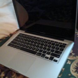 Macbook Pro '17 15.4in