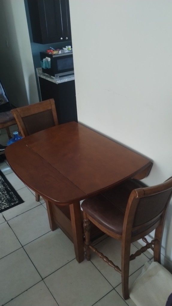 **REAL WOOD** HIGH TOP TABLE