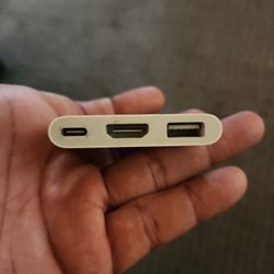 Apple USB-C Digital AV Multiport Adapter

